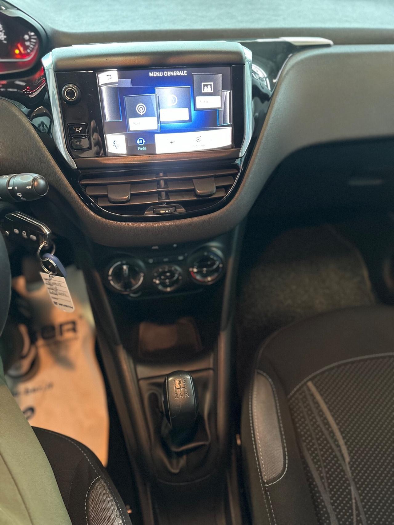 Peugeot 208 1.4 HDi 68 CV 5 porte Allure