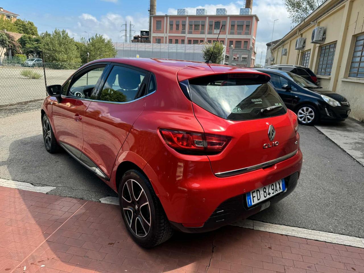 Renault Clio Anno 2016 1.5 Diesel 100.000 Km