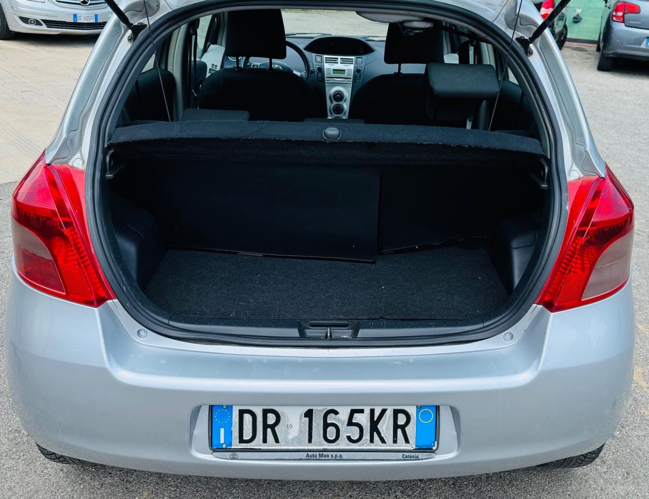 Toyota Yaris 1.0 5 porte Now Ok Neopatentati