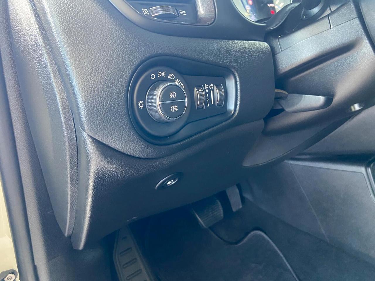 Jeep Renegade 1.3 T4 190CV PHEV 4xe AT6 Limited