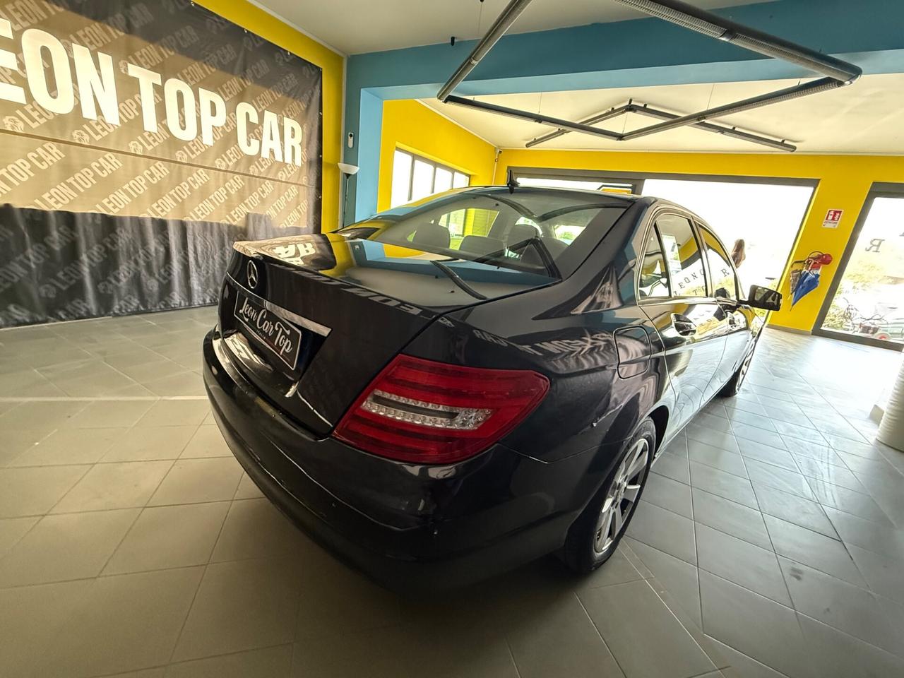 Mercedes-benz C 220 CDI BlueEFFICIENCY Avantgarde