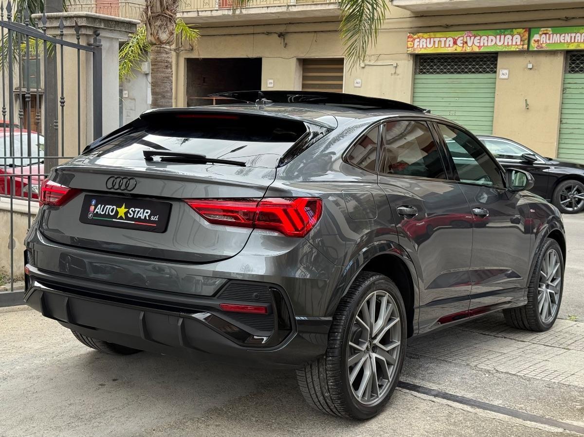 Audi Q3 Sportback Identity Black 35 TDI S-line 150 CV