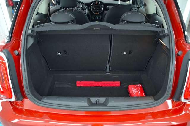 MINI One Mini IV F55-F56 2014 1.2 Hype 3p auto