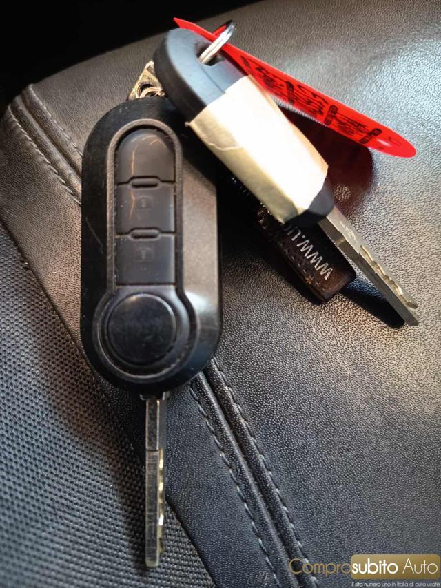 LANCIA Ypsilon 1.3 MJT 75 CV Platino