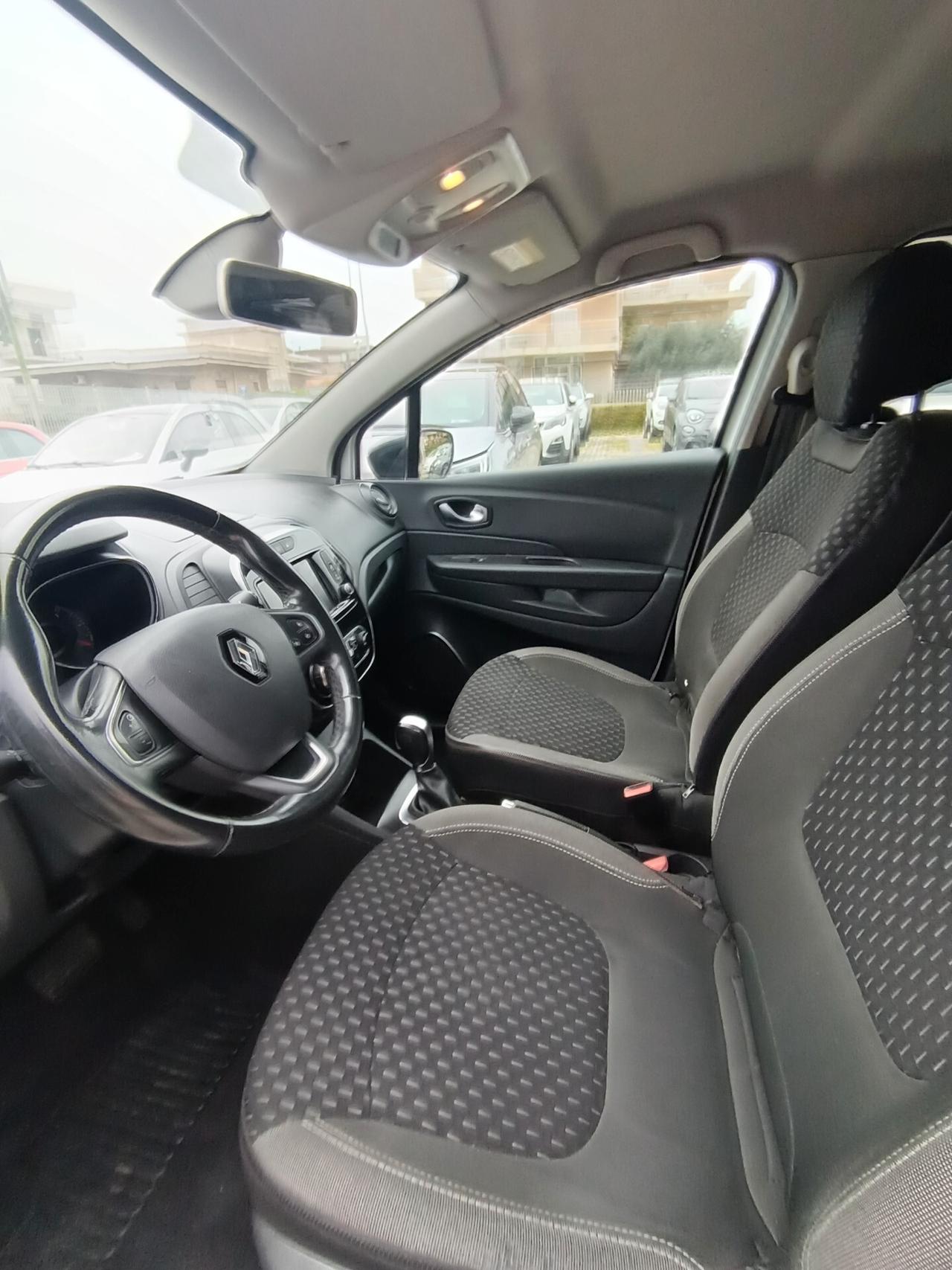 Renault Captur dCi 8V 90 CV EDC Start&Stop Energy Intens