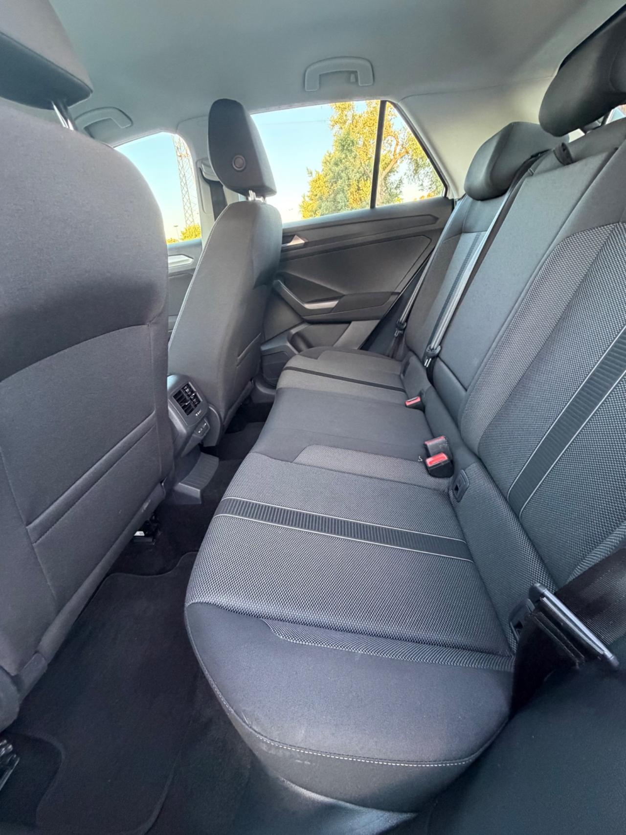 Volkswagen T-Roc 2.0 TDI SCR 150 CV DSG 4MOTION R-Line