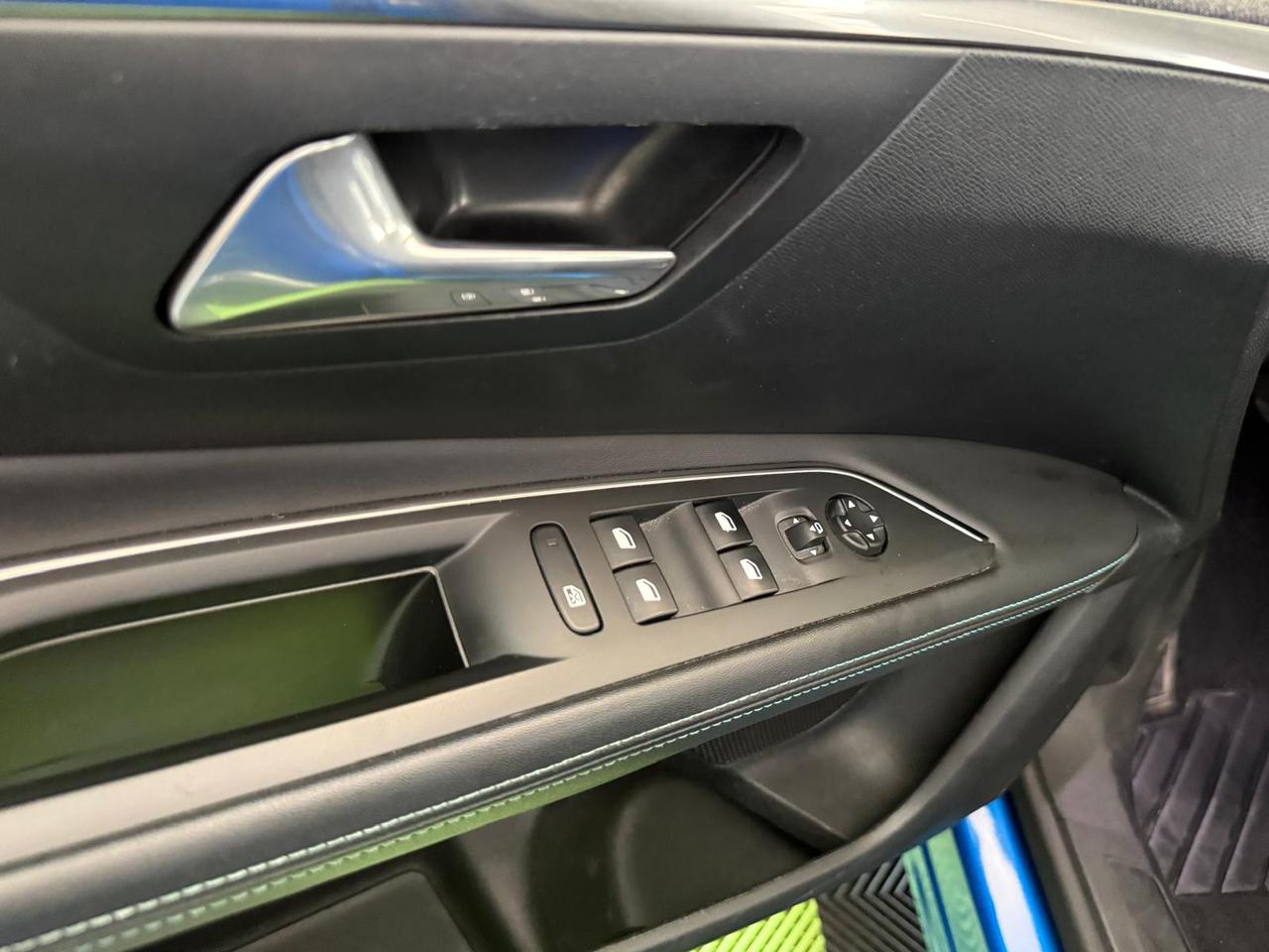 Peugeot 3008 1.5 BlueHDI EAT8 S&S Allure Pack