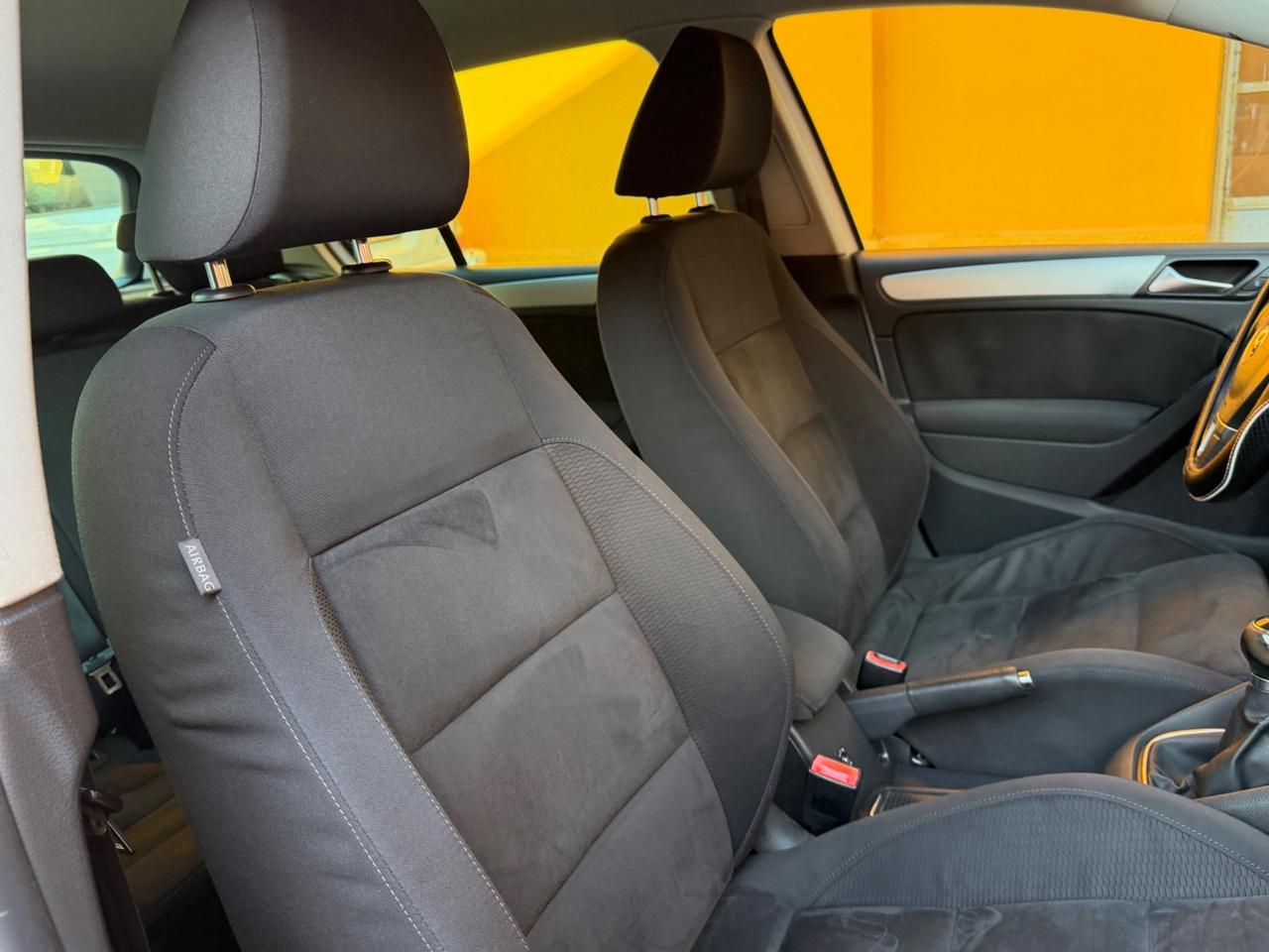 Volkswagen Golf 1.6 TDI DPF 5p. Highline