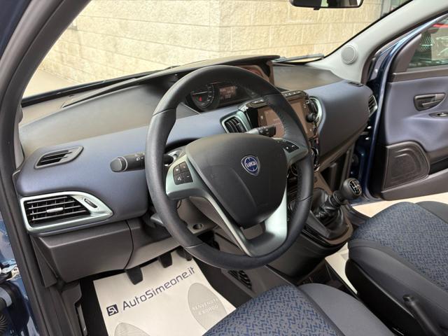 LANCIA Ypsilon 1.0 FireFly 5 porte S&S Hybrid Gold 5 posti.