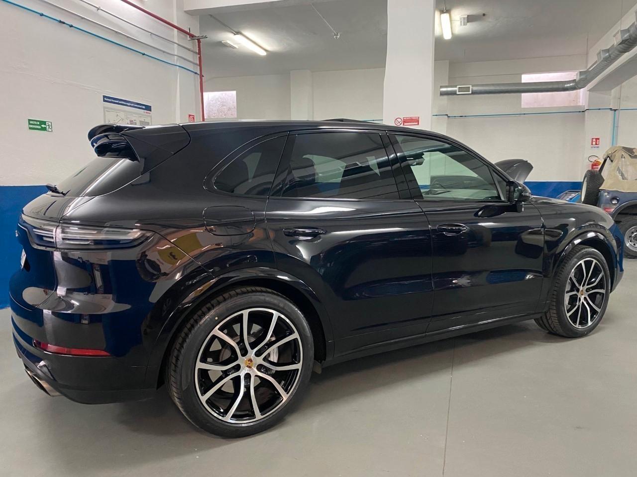 Porsche Cayenne 4.0 V8 Turbo