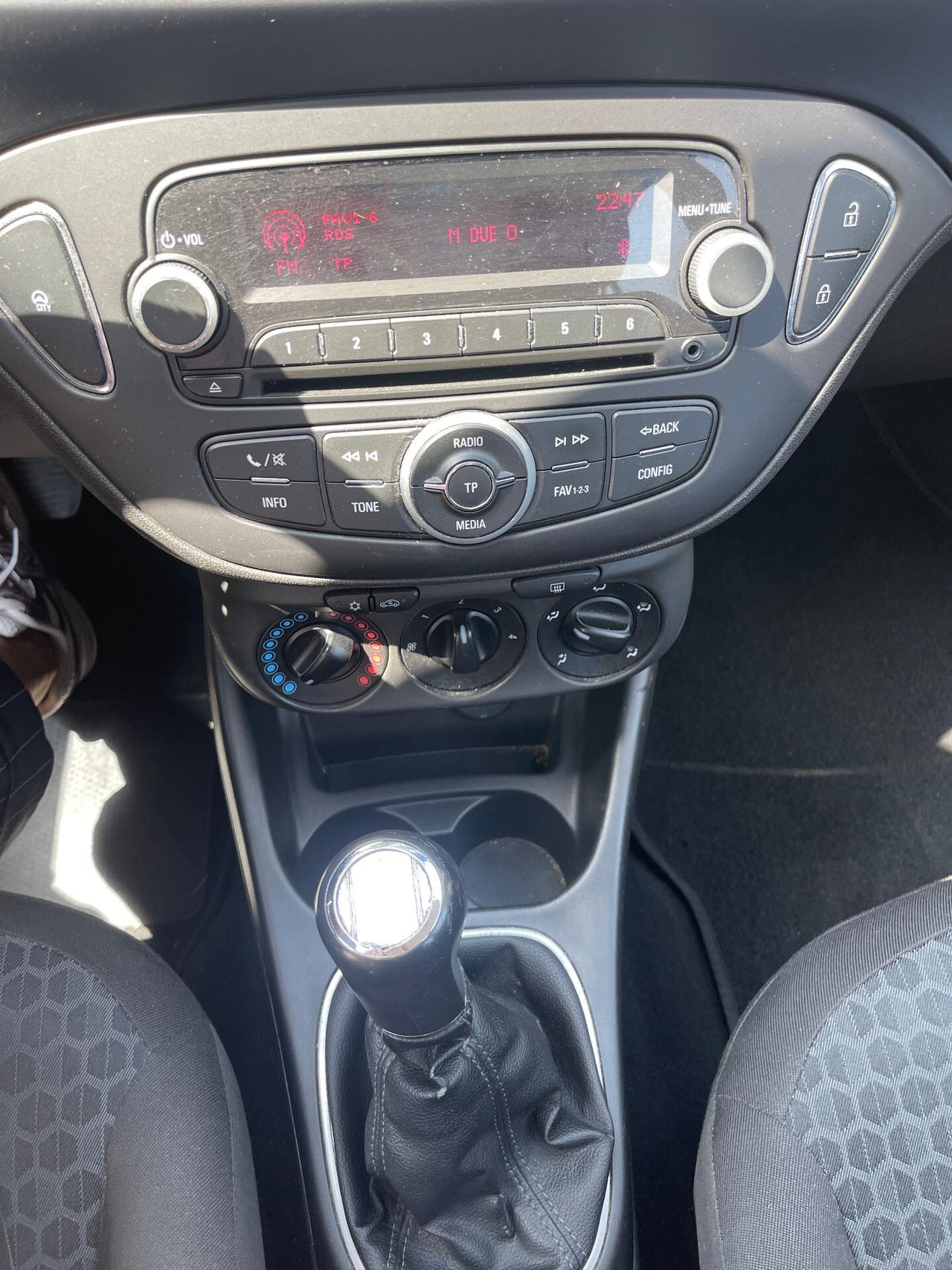 Opel Corsa E 1.200 - 5 porte neopatentati