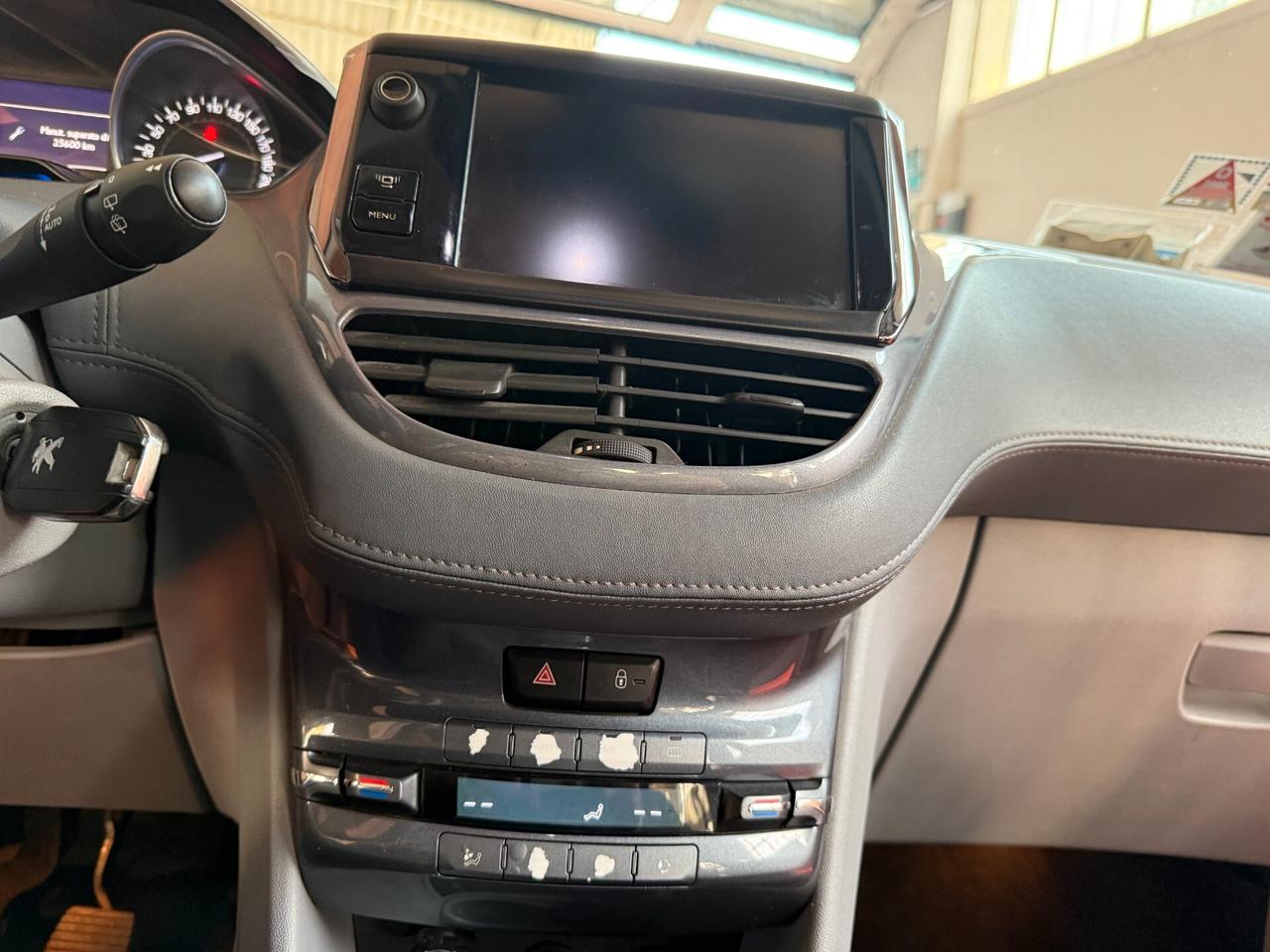 Peugeot 208 1.6 e-HDi 115 CV Stop&Start 5 porte Allure