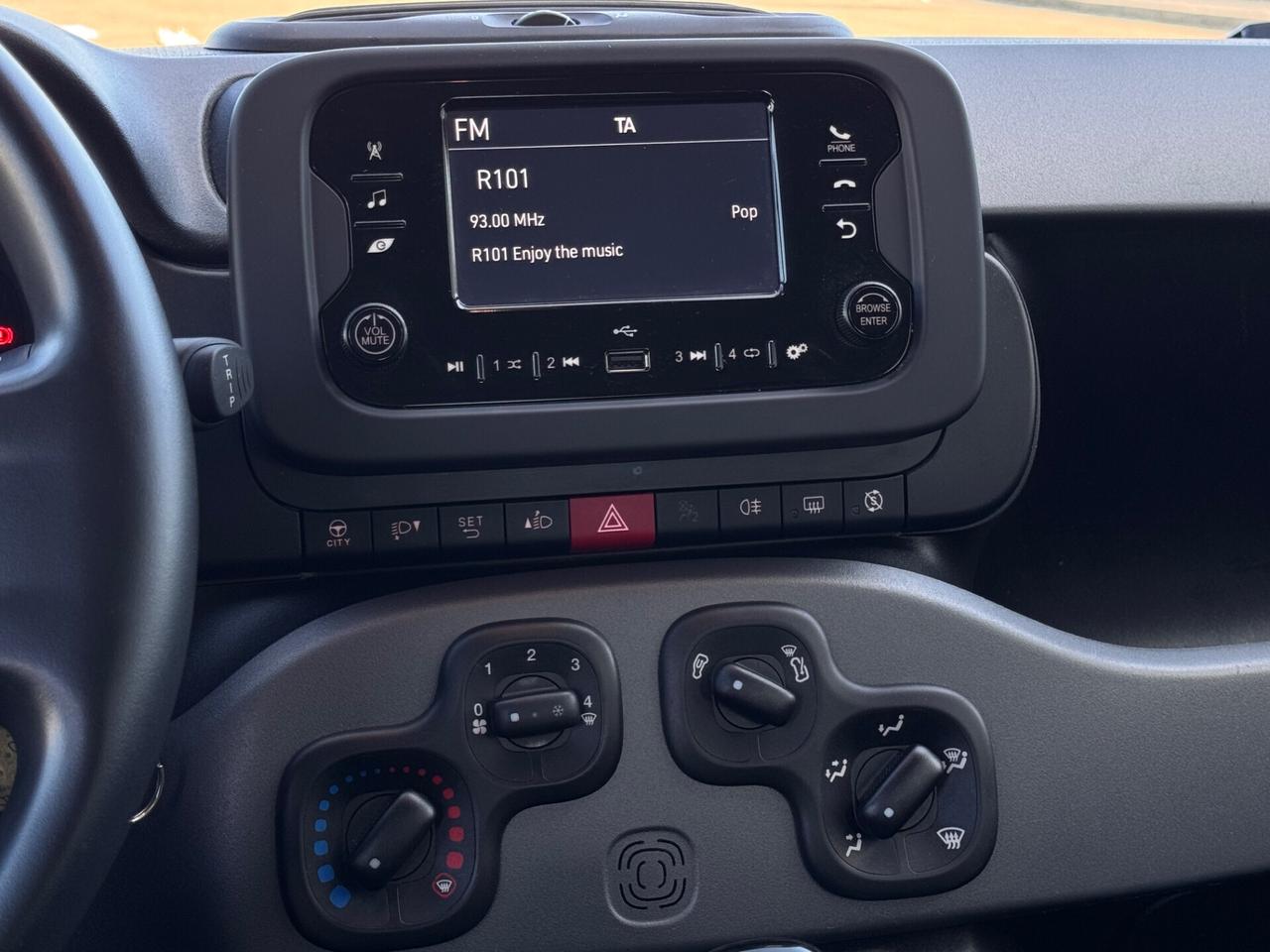 Fiat Panda 1.0 Hybrid City Life 5 POSTI