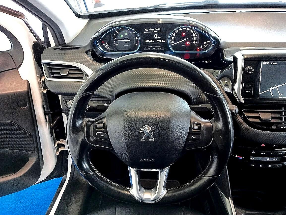 Peugeot 2008 1.2 82cv ALLURE TETTO PANORAMICO UNIPROPR