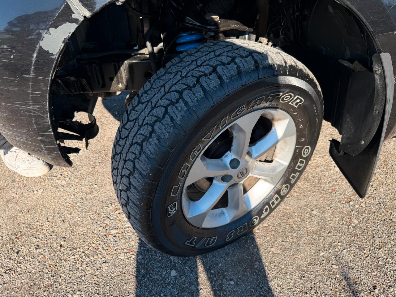 NISSAN NAVARA 4x4 ANNO 2012 2.5 DIESEL 190 CV