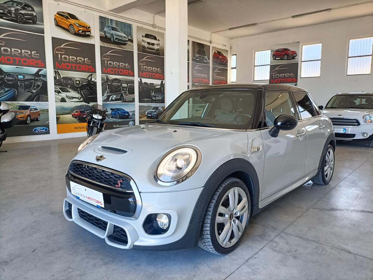 Mini Mini 2.0 Cooper SD Hype Auto 5 porte 01/2017