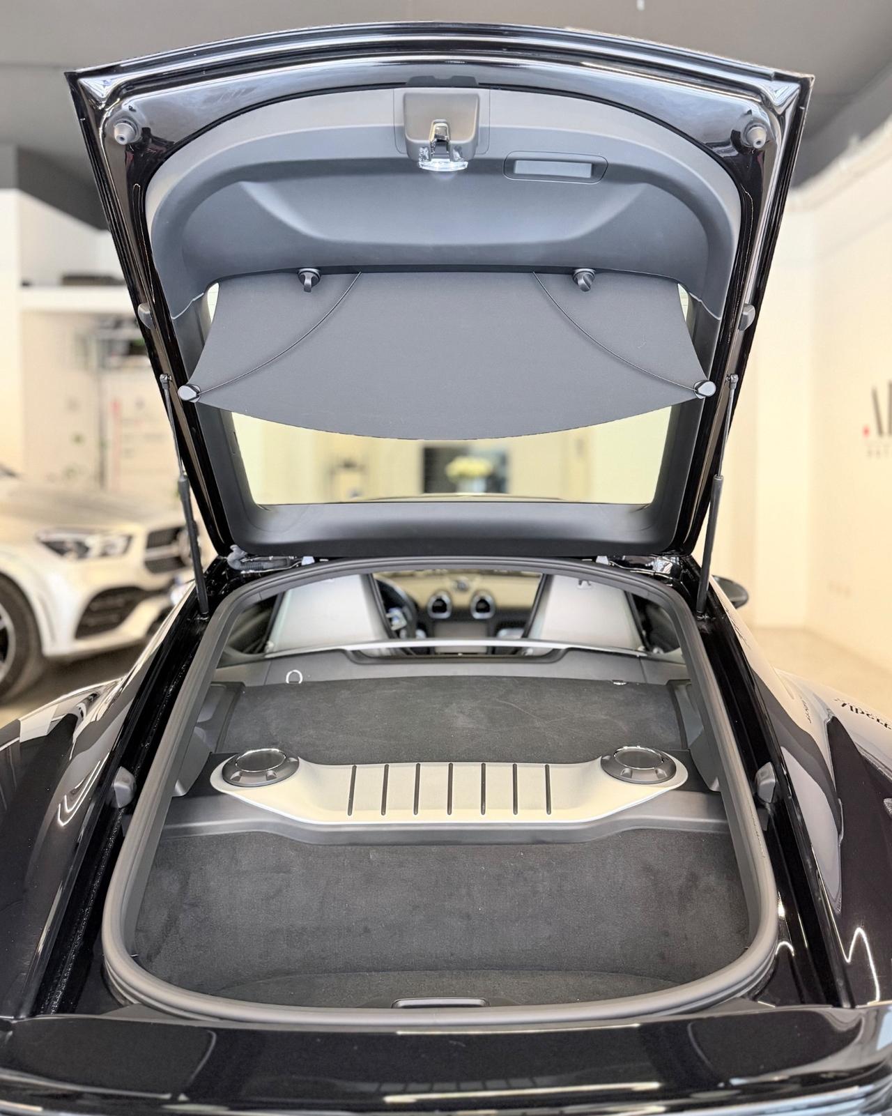 Porsche 718 Spyder Cayman 2.0