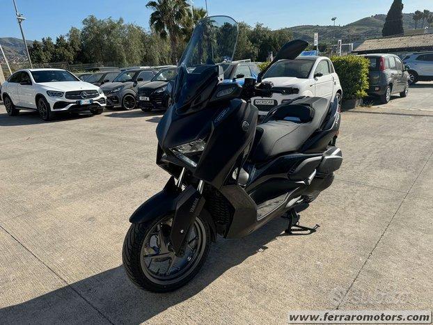 Yamaha X-Max 300 - 2024 a soli 66 euro al mese