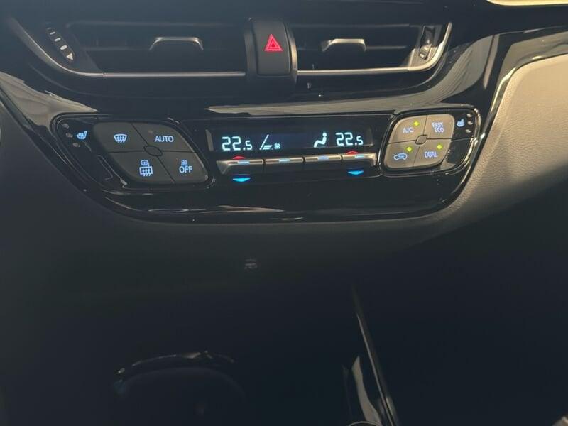 Toyota C-HR C-HR 2.0 hev Trend fwd e-cvt