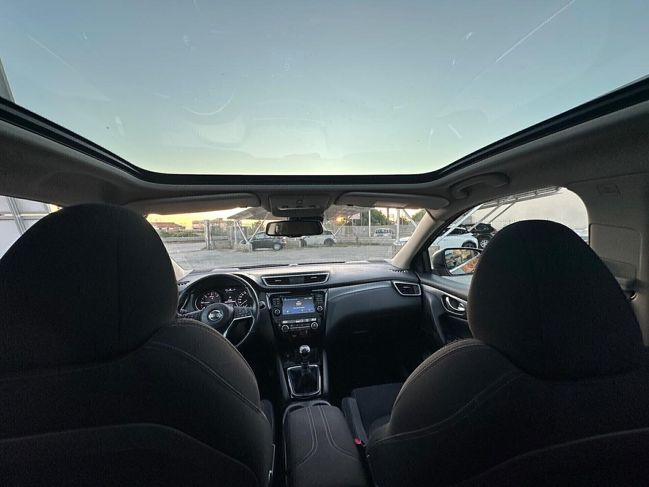 Nissan Qashqai 1.5 dCi N-Connecta