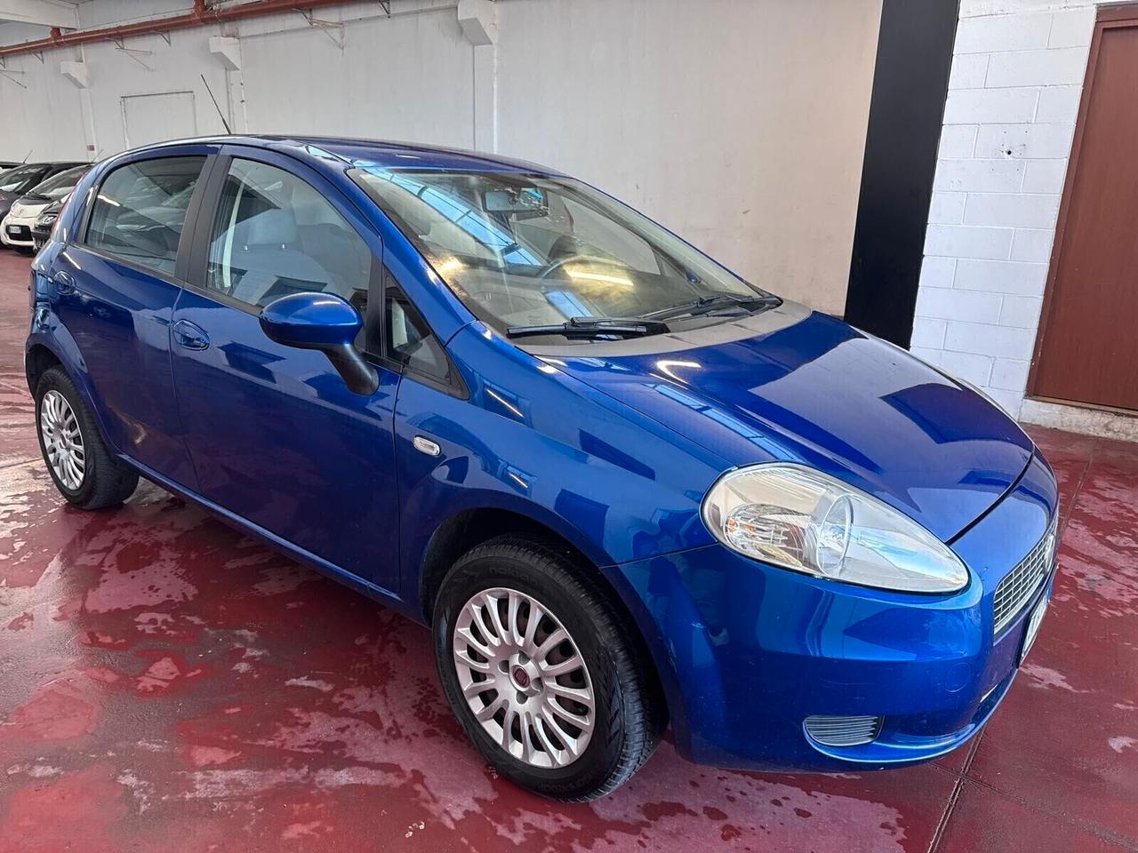 Fiat Grande Punto 1.4 5 porte Dynamic Natural Power METANO APPENA REVISIONATO NEOPATENTATI