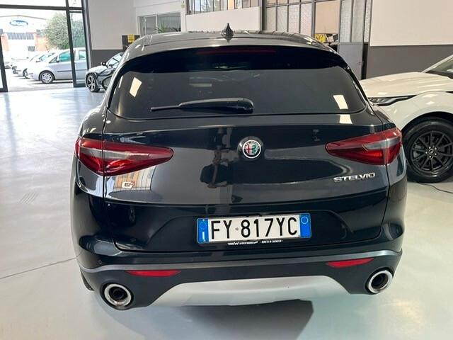 Alfa Romeo Stelvio 2.2 Turbodiesel 210 CV AT8 Q4 Business