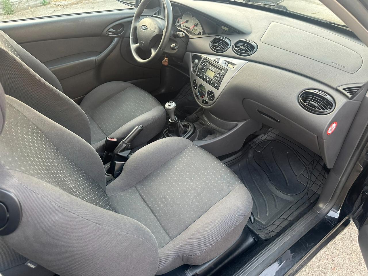 Ford Focus 1.6i 16V cat 3p. Zetec 118.000 KM