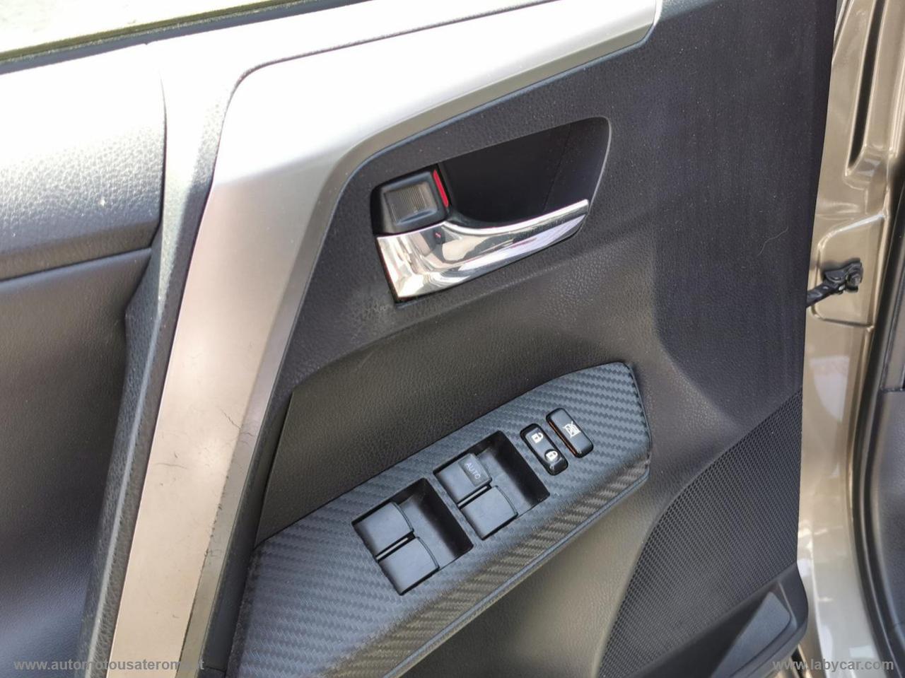 TOYOTA RAV4 2.0 D-4D 2WD STYLE OFFERTA PROMO WEB