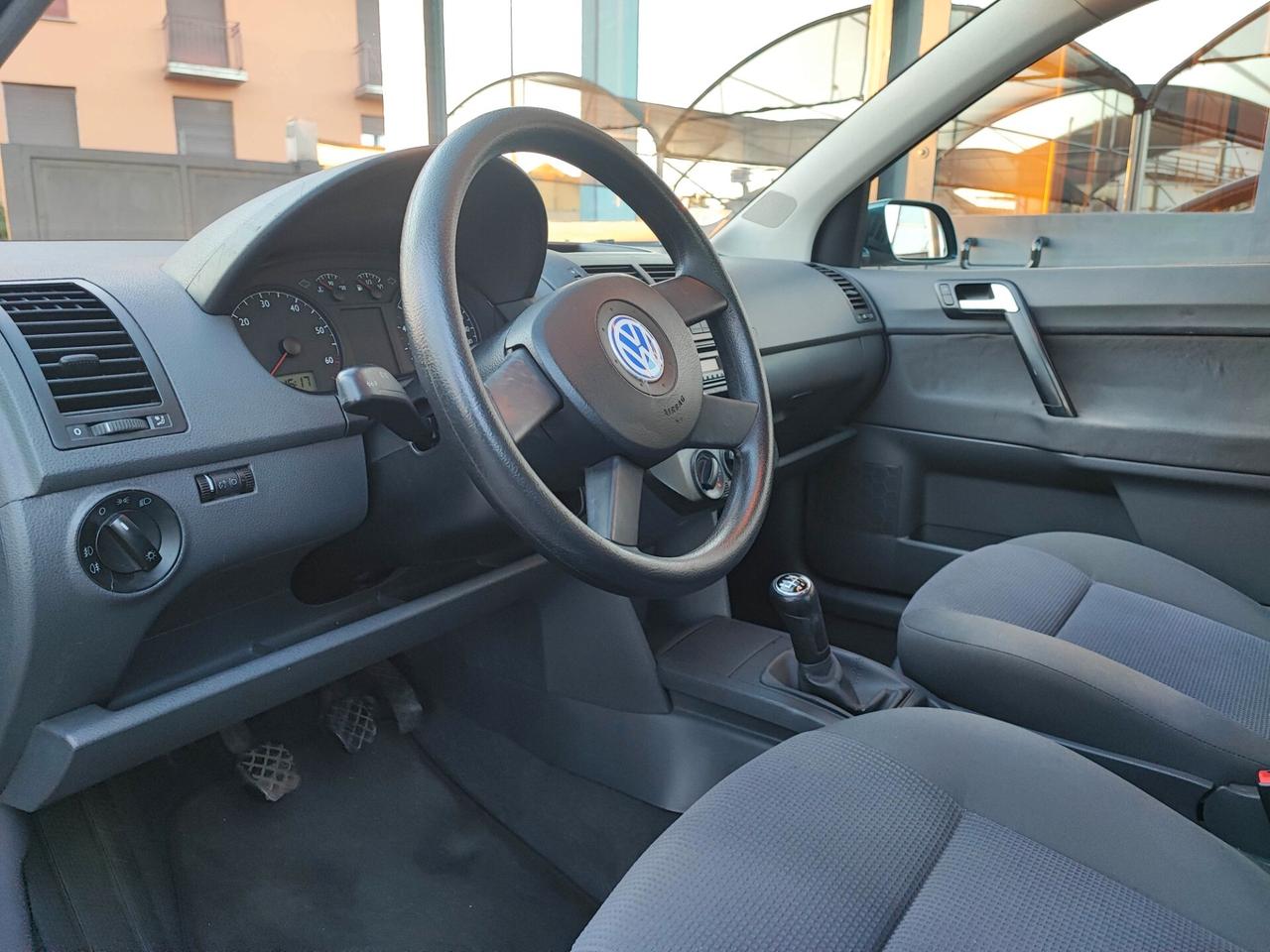 Volkswagen Polo 1.4 cat 5p. Comfortline uni-pro