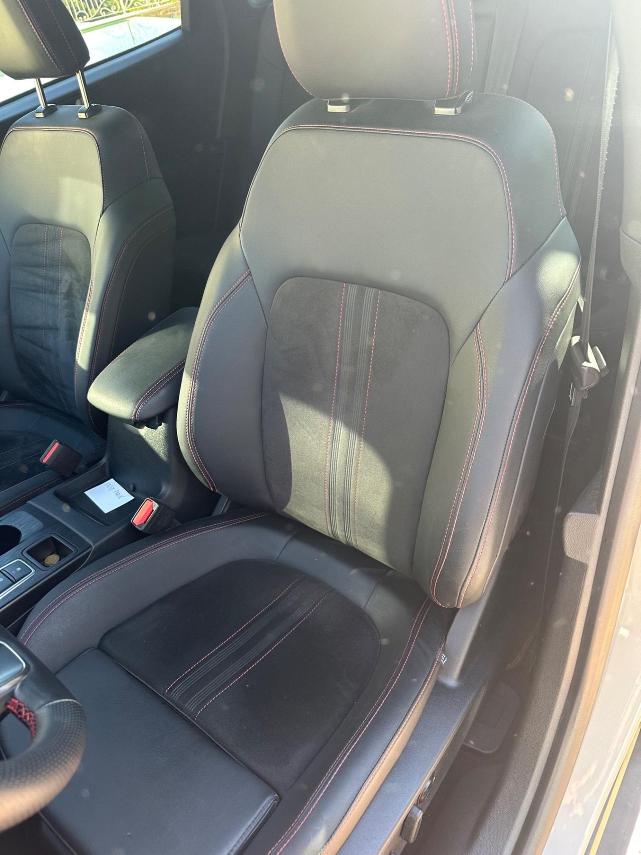 Ford Kuga 2.5 Full Hybrid 183 CV CVT AWD ST-Line