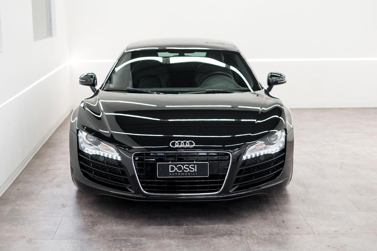 Audi R8 4.2 V8 FSI quattro R tronic IVA ESPOSTA