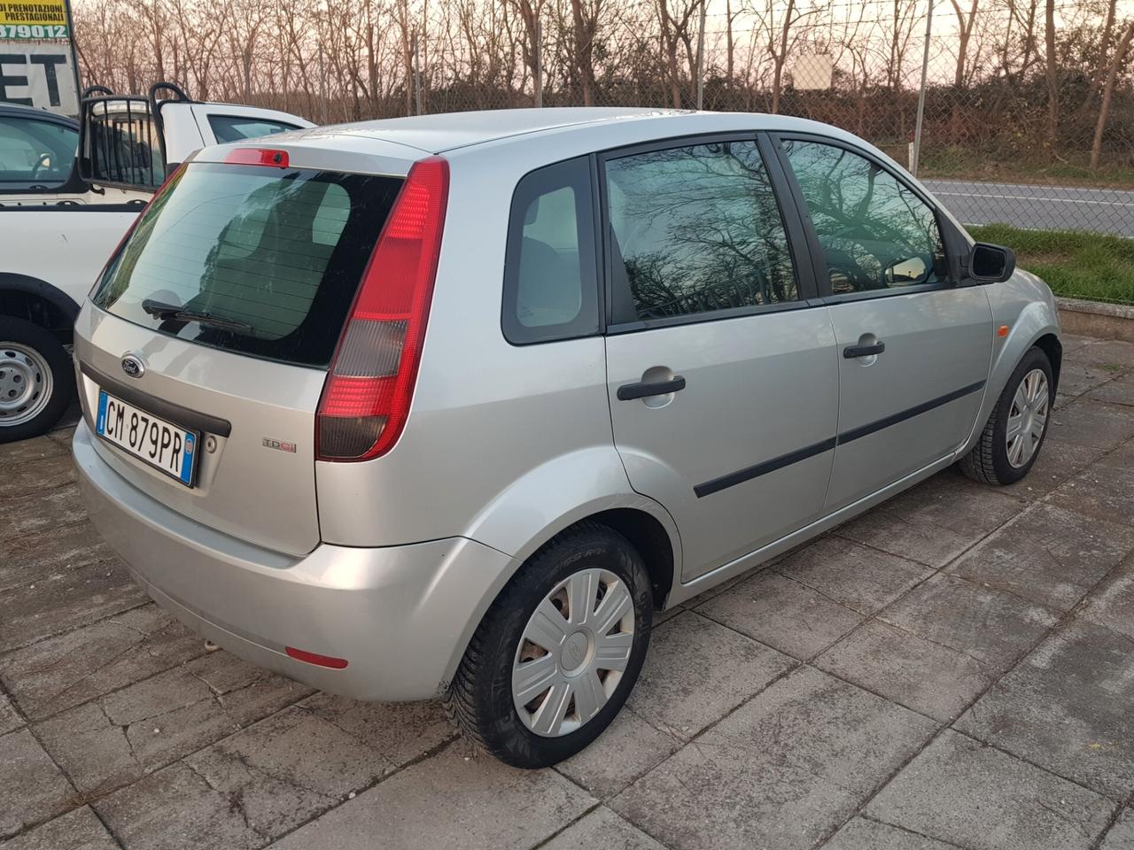 Ford Fiesta 1.4 TDCi 5p. Ambiente