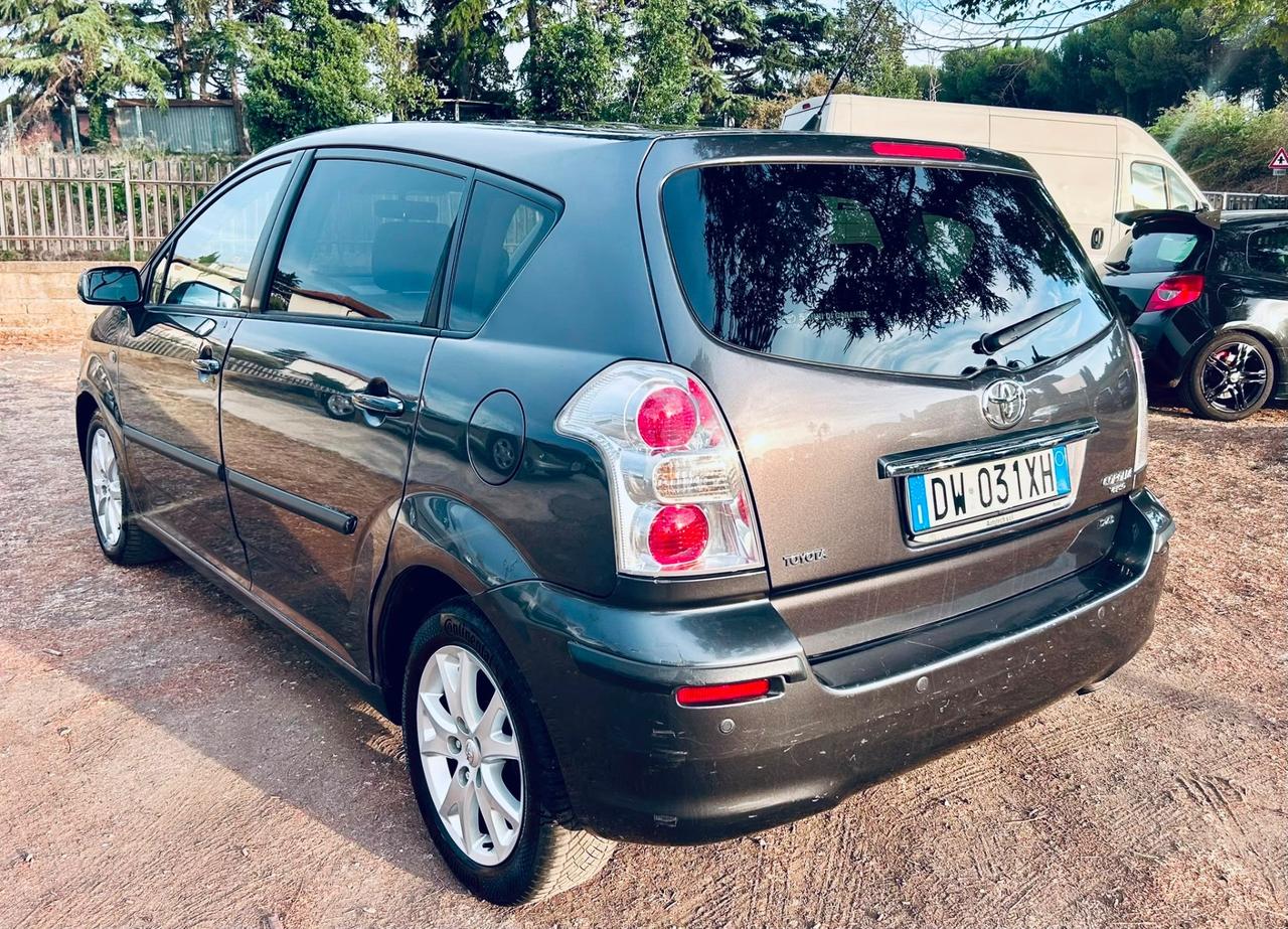 Toyota Corolla Verso 2.2 16V D-4D Sol