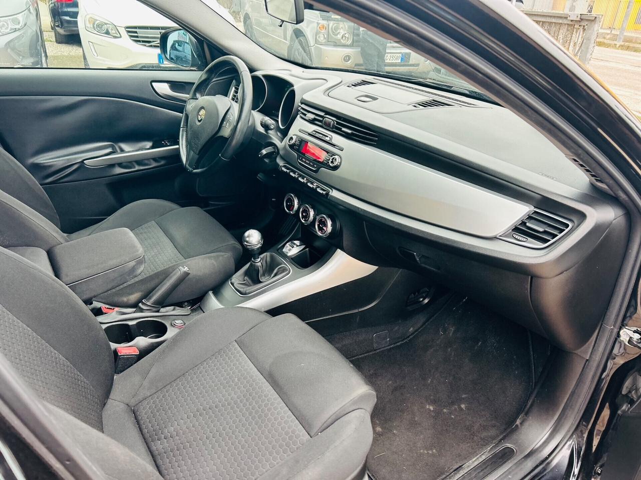 Alfa Romeo Giulietta 1.6 JTDm-2 105 CV Exclusive