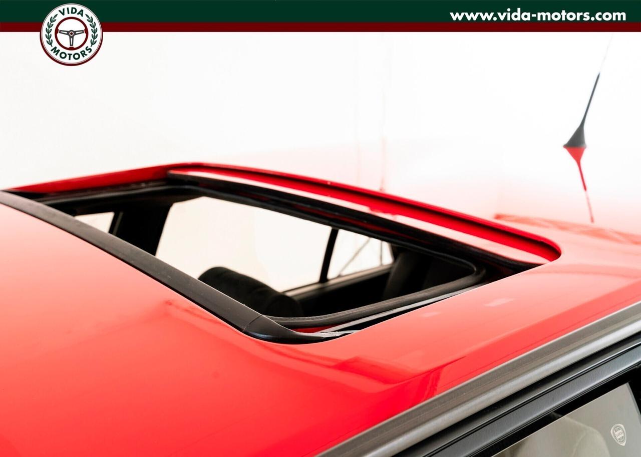 Lancia Delta HF INTEGRALE 16 V * ROSSO MONZA * 76.