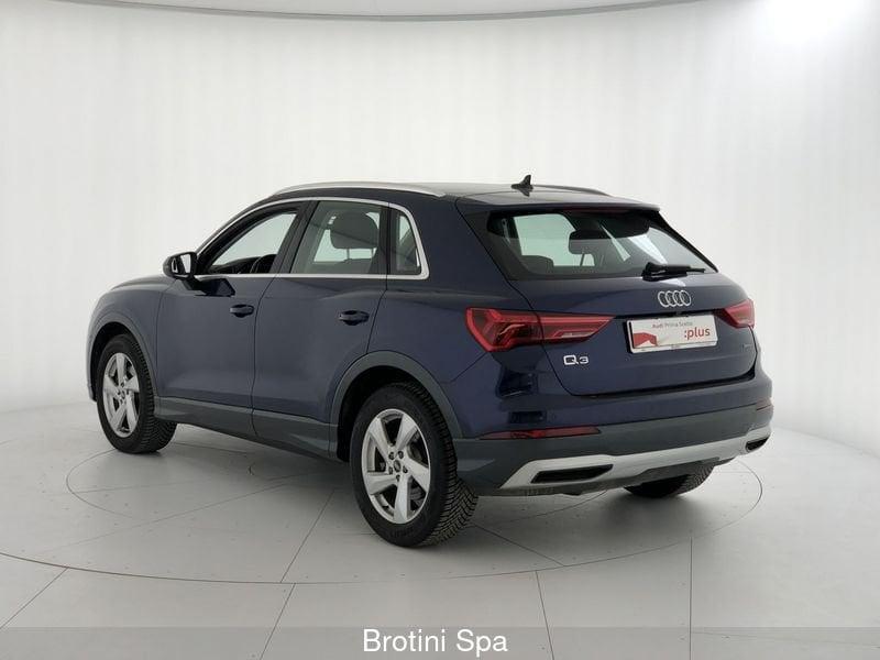 Audi Q3 40 TDI quattro S tronic Business Advanced