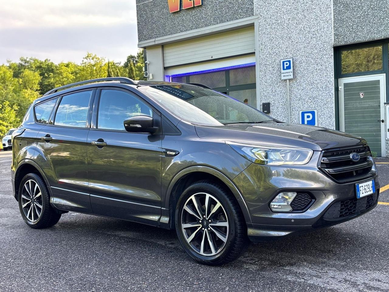 Ford Kuga 1.5 EcoBoost 120 CV S&S 2WD ST-Line
