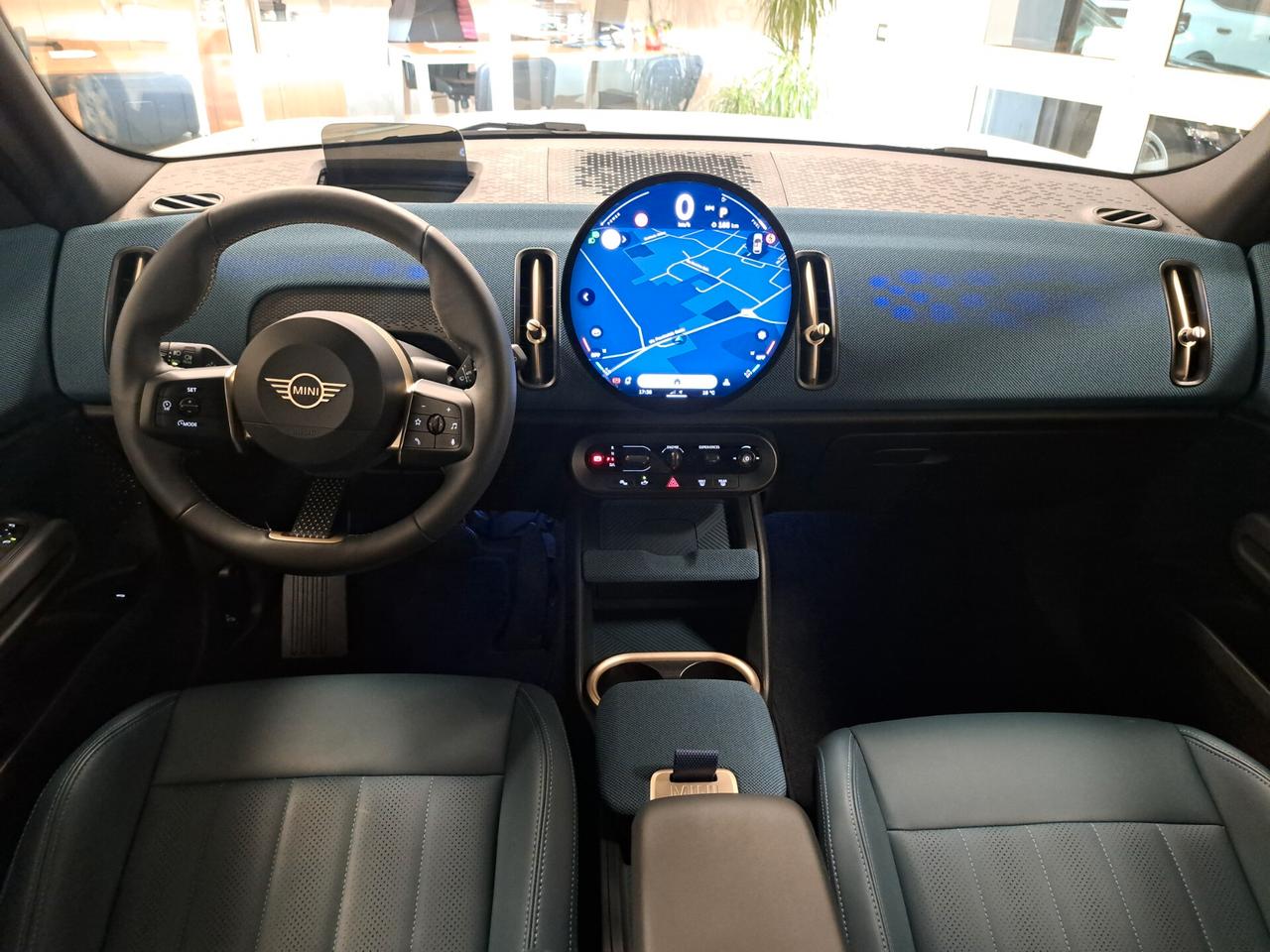 Mini Cooper Countryman U25 1.5 48V C Favoured auto hybrid 170cv