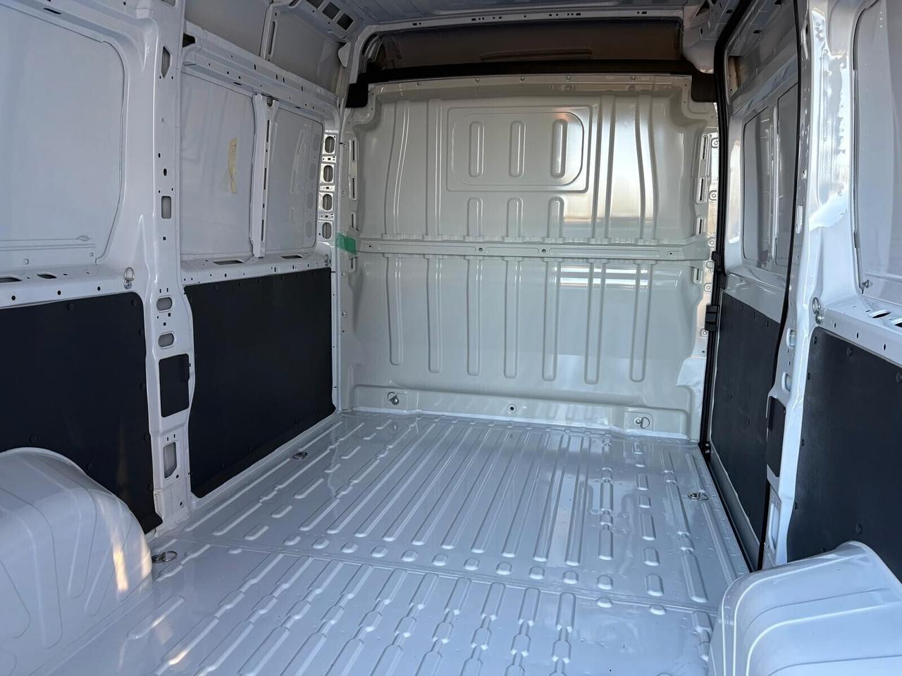 Peugeot Boxer 333 BlueHDi 140 PM-TM Furgone L2 H2 KM 0