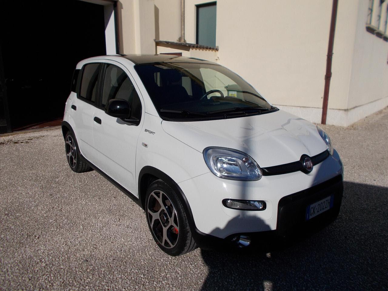 Fiat Panda 1.0 FireFly S&S Hybrid Sport
