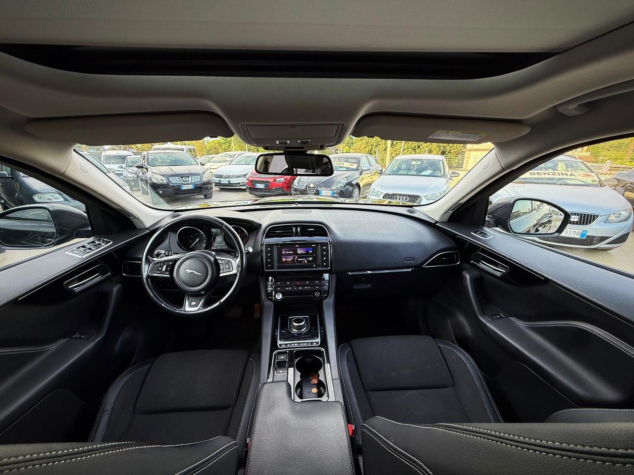 Jaguar F-Pace 2.0 D 180 CV AWD aut. Portfolio