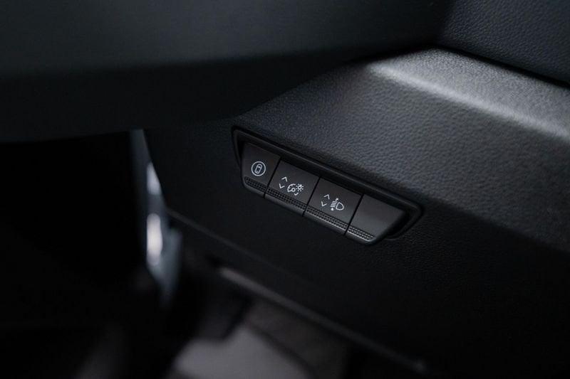 Renault Master Nuovo furgone M4HTFH 1 323 4M FG TA L3H2 T35 Blue dCi 170 E6E