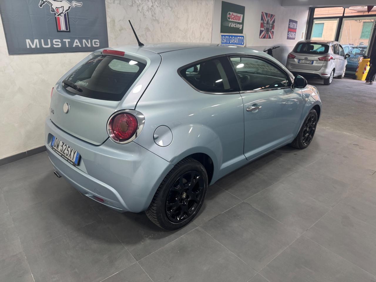 Alfa Romeo MiTo 1.6 JTDm 16V Distinctive Sport Pack