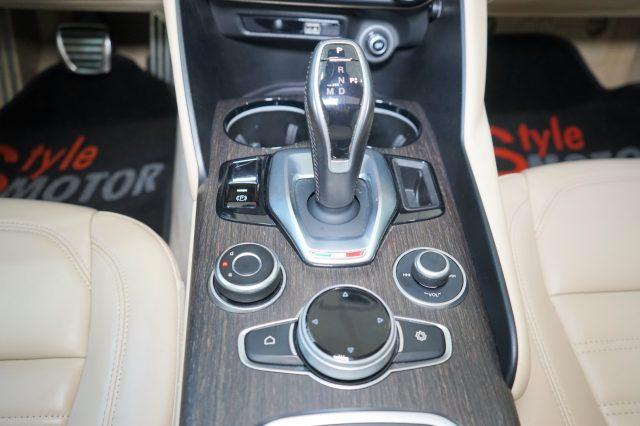 ALFA ROMEO Giulia 2.2 210 CV AT8 AWD Q4 Veloce Italiana Ufficiale