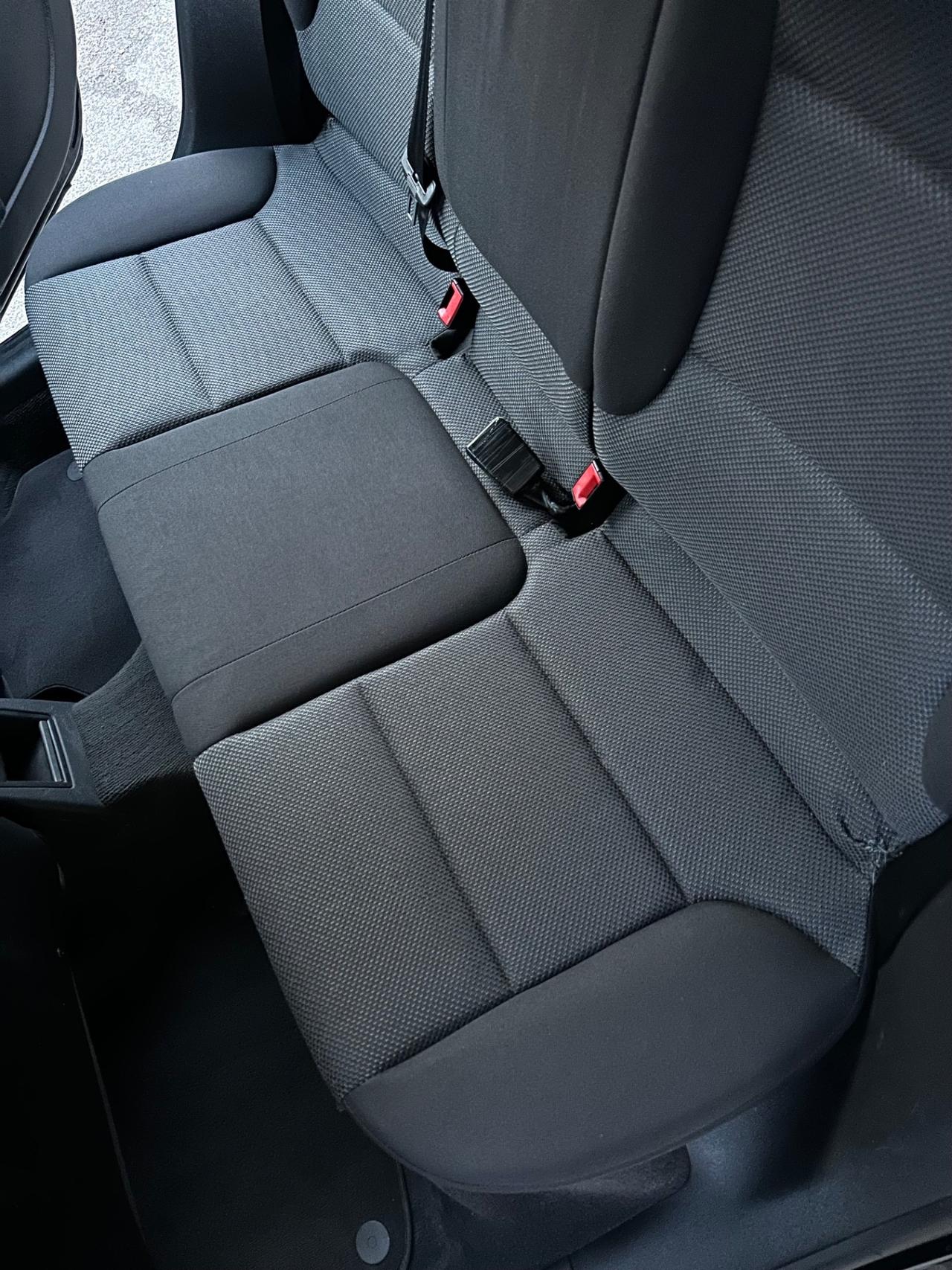 Audi A3 SPB 1.6 TDI 105cv CR Attraction