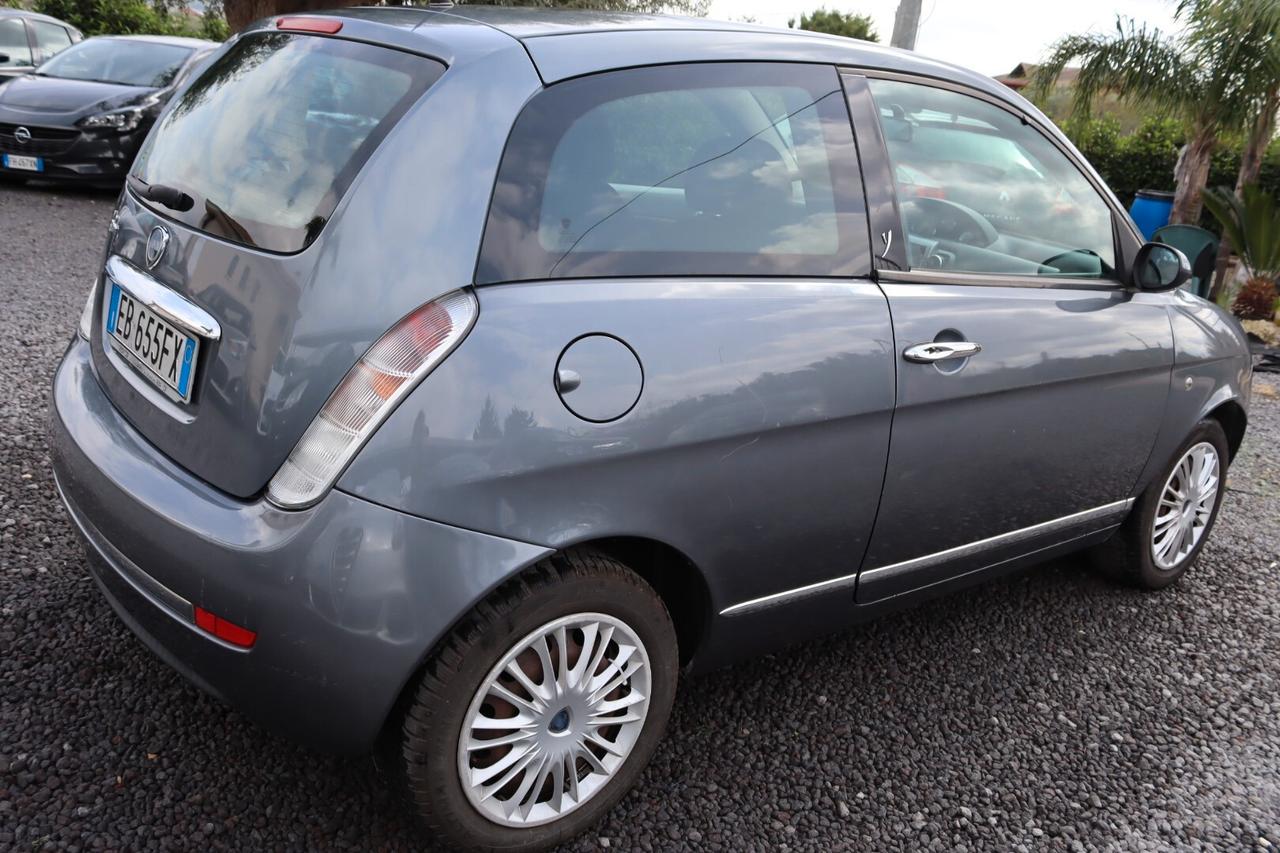 Lancia Ypsilon 1.2 Argento