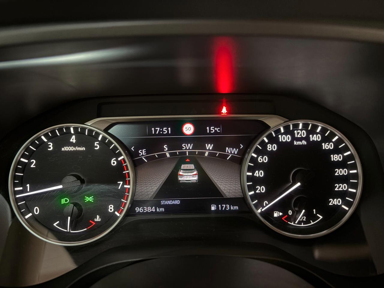 Nissan Qashqai MHEV 140 CV Business