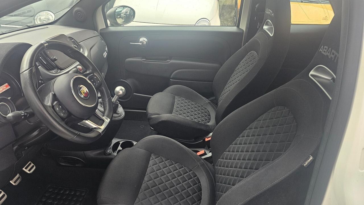 Abarth 595 1.4 Turbo T-Jet 165 CV