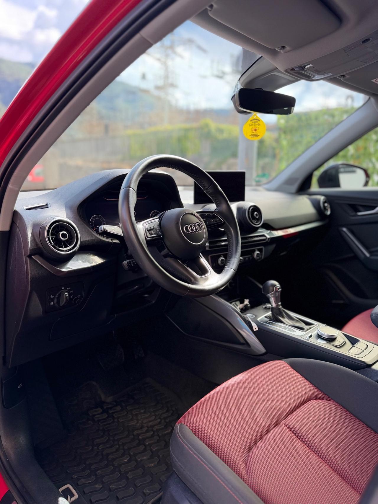 Audi Q2 30 TDI S line Edition