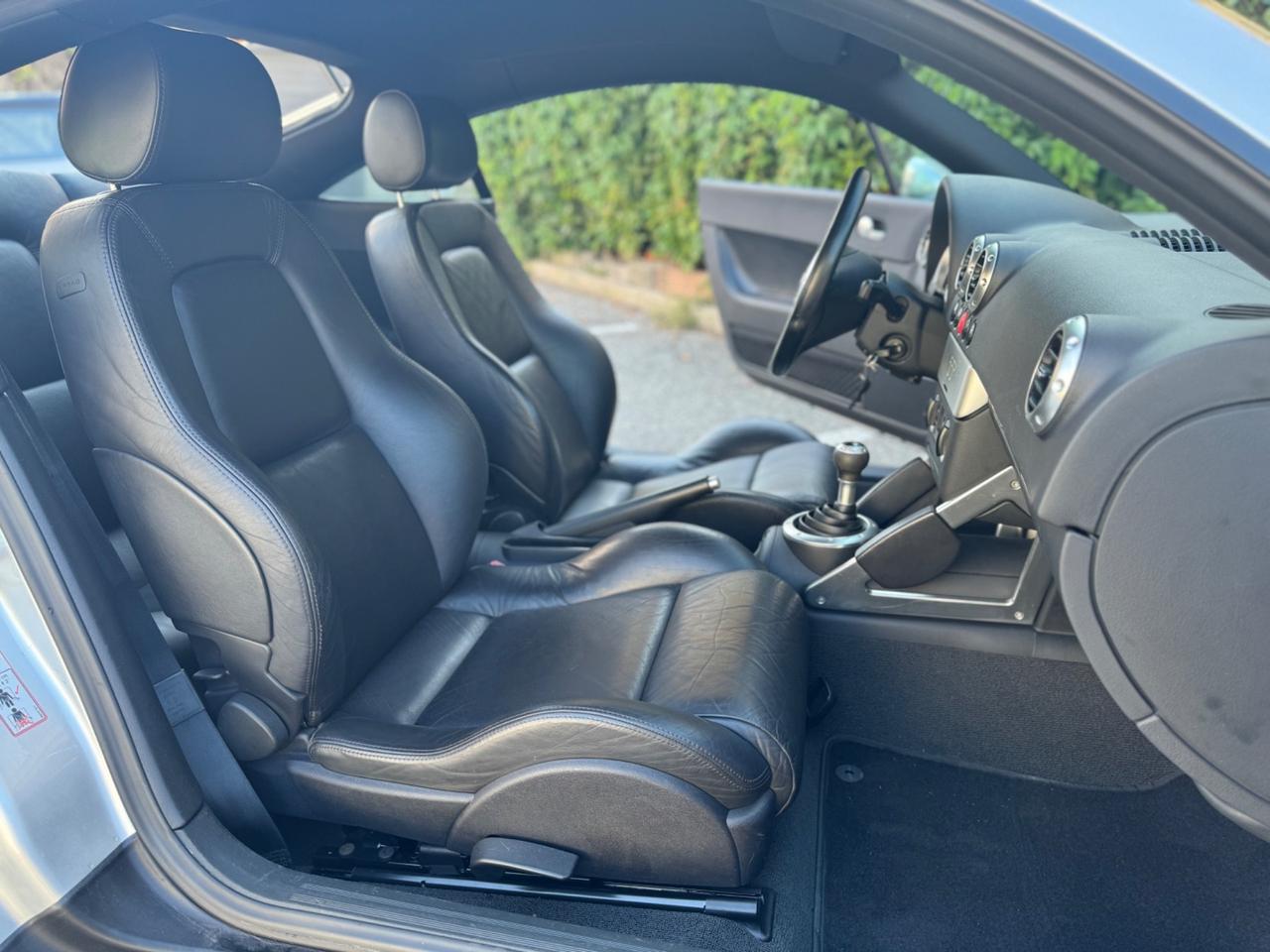 Audi TT Coupé 1.8 T - 180cv - 72.000km - ASI - Unipropr.